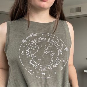 XL olive graphic tank top with knot detail